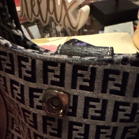 Fendi Vintage Monogram Black and Gray Bag. Could not be authenticated pre 80s - Picture 12 of 15